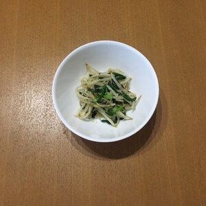 ニラともやしの海苔ナムル